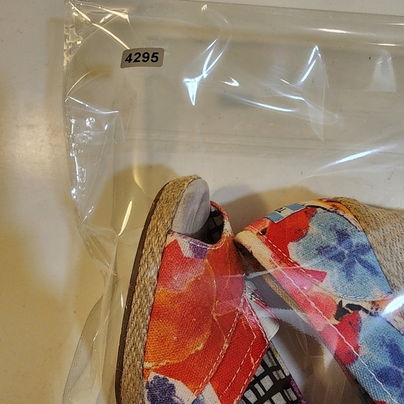 Toms Floral Peep Toe Wedges Espadrilles size 5.5 - Picture 11 of 11